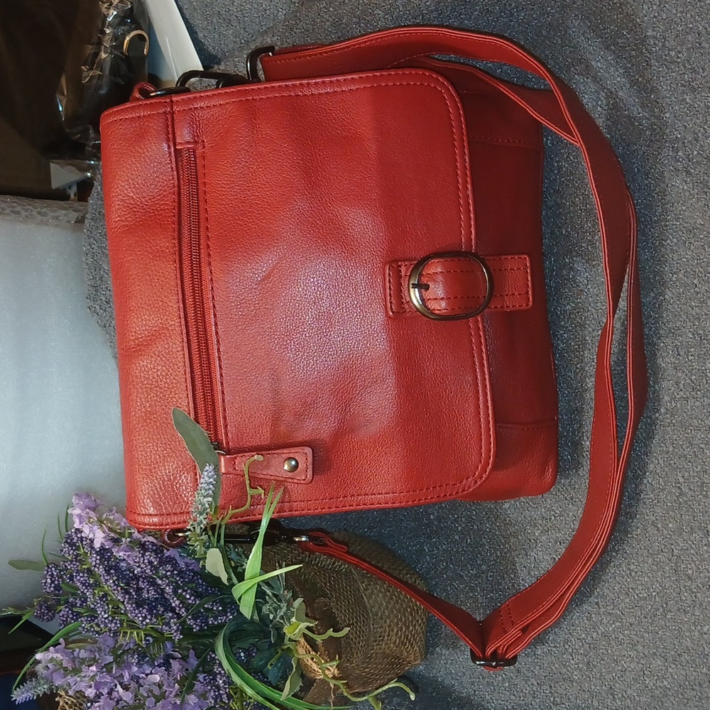 💯Leather Audrey Brooke Large Crossbody Bag.